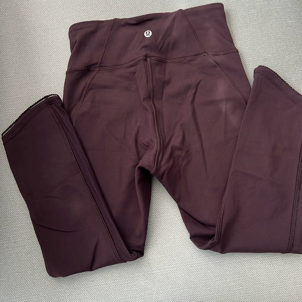 Lululemon Cropped Leggings Mesh - Picture 6 of 9